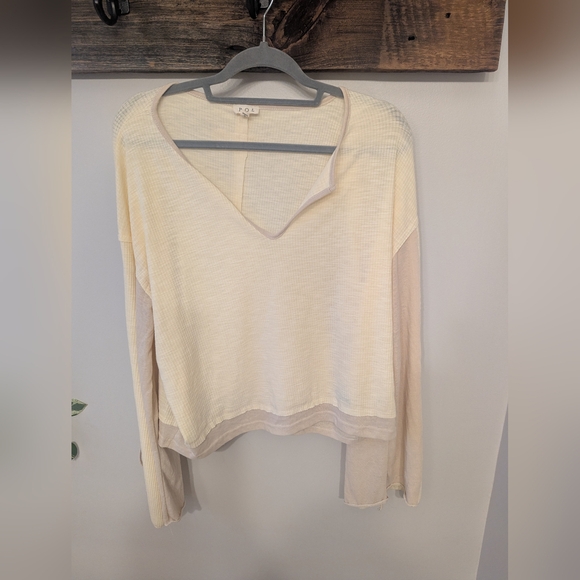 POL Pieced Ribbed Knit Notched Raw Edge Top - Picture 3 of 8